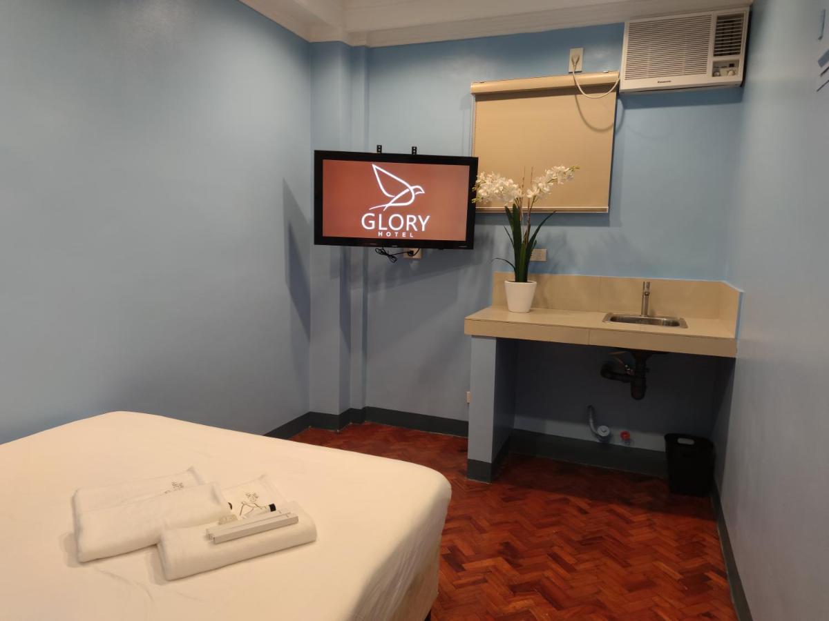 Glory Hotel Cubao Manila Bagian luar foto